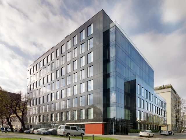 Grójecka Offices